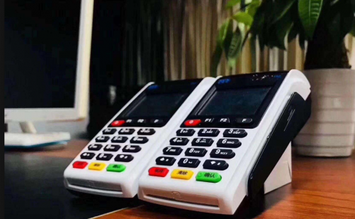 在现代商业环境中，POS(Point of Sales)机已经成为了商家收款和交易的重要工具。然而，有时候消费者可能需要对已成功完成的交易进行退款。那么，POS机如何进行退款操作呢？本文将详细介绍POS机退款的步骤，帮助您了解这一过程。