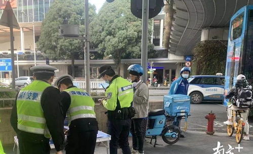 深圳交警深夜查酒店记录