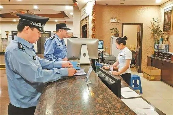 什么人能查酒店记录,什么人能查酒店记录？揭秘权力与责任的边界