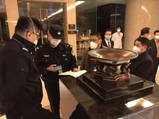 警察会不会去查酒店记录,警察是否会查酒店记录，探究、分析与理解